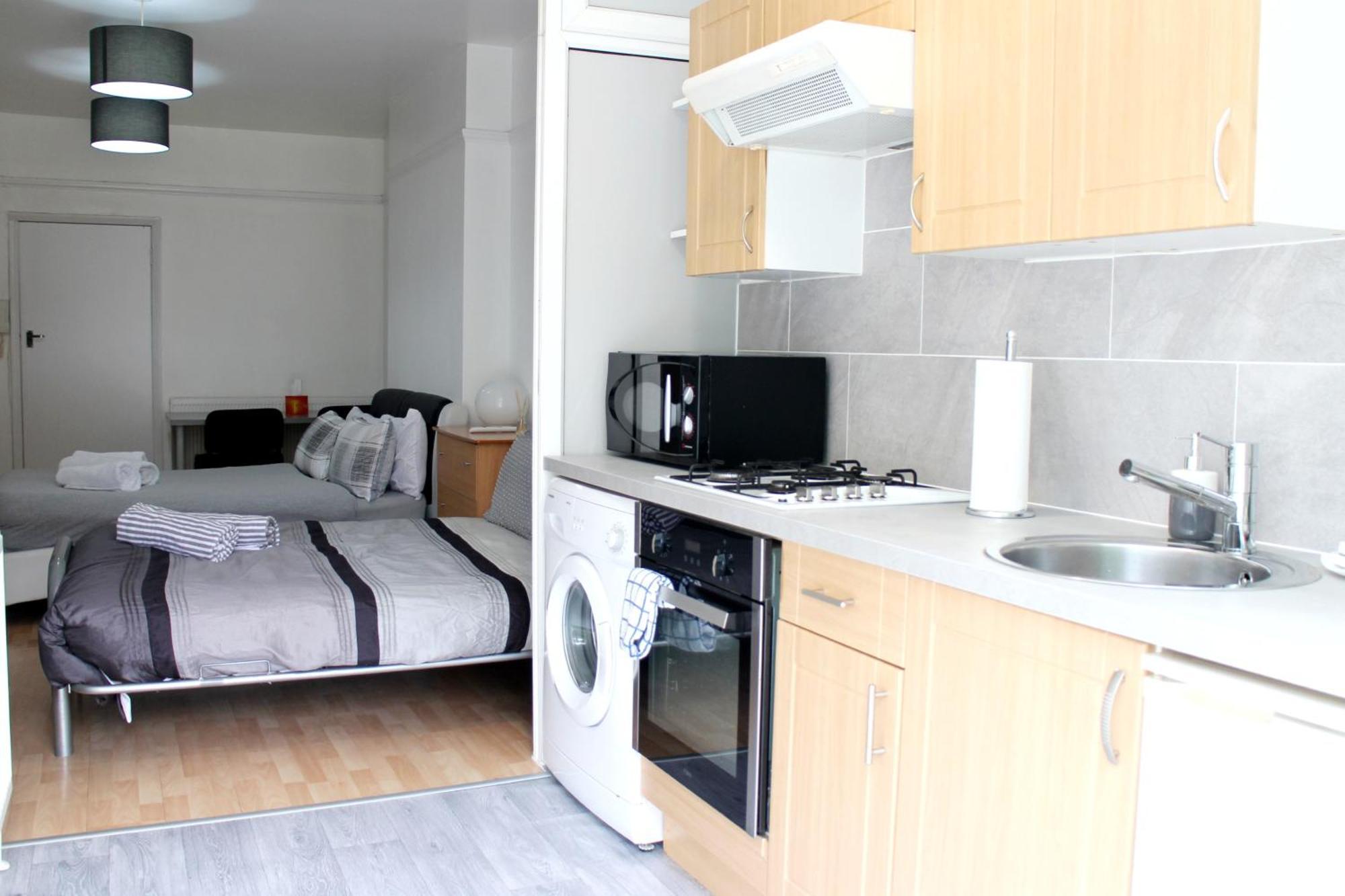 Large Studio Garden Flat On Golders Green Road London Bagian luar foto